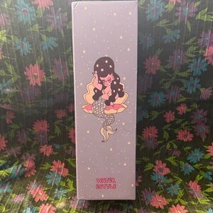 Valfre ‘Shelly’ Water Bottle Pink in box